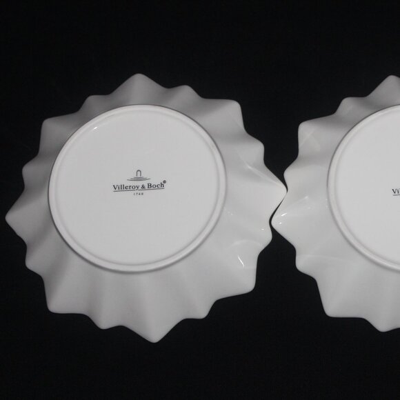 Villeroy & Boch Toy's Fantasy Bowl | Sleigh Ride | Porcelain Serving Bowls - Picture 6 of 11